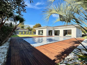 Jolie villa avec piscine